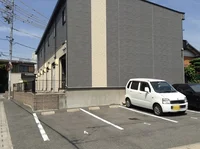 近くの月極め駐車場のご案内も可能です。