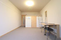 1Fはフローリング仕様・2Fは絨毯仕様になります。