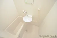 設備・使用は号室により異なる為、現況を優先致します。