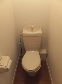 お風呂とトイレ別です