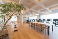 無料で使い放題のラウンジまで居心地を考えた空間です。