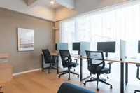 モニター付きのワークチェアスペースや、