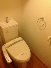 温水洗浄便座が付いています！