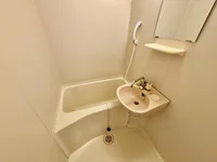 設備・仕様は号室により異なる為、現況を優先いたします。