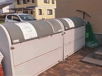 敷地内にゴミ庫が設置されておりゴミ捨てに便利です