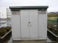 敷地内にゴミ庫が設置されておりゴミ捨てに便利です