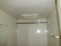 浴室乾燥機。冬場や雨の日に役に立ちます。