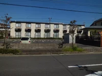 閑静な住宅街に立地しています。