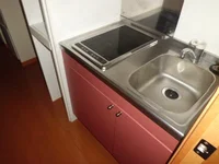 2口電気コンロ付きミニキッチン。