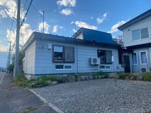 帯広市のウィークリーマンション・マンスリーマンション「西20南2貸家」外観画像