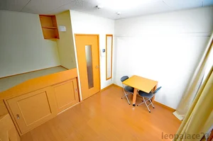 のマンスリーマンション・ウィークリーマンション「レオパレスコンフォール日の出 107(No.1012569)」メイン画像