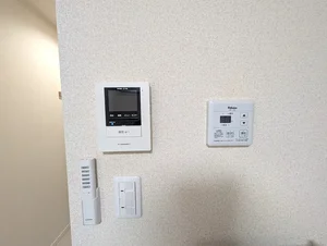 安全のモニター付きインターホン!