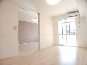 のマンスリーマンション・ウィークリーマンション「エピソードⅠ 103・洋室(No.1016107)」メイン画像