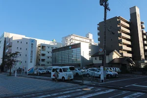 桑名三重信用金庫 四日市西支店まで車で10分