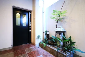 エレベーターありで荷物が重くても楽々階移動♪ 年齢問わず住みやすい物件です。