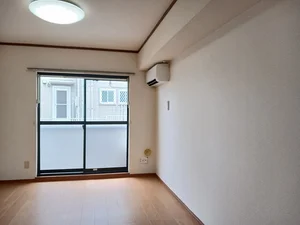 のマンスリーマンション・ウィークリーマンション「クレマチス 102・洋室(No.1023229)」メイン画像