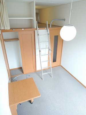のマンスリーマンション・ウィークリーマンション「レオパレスコートサイド　ヴィラ 208(No.1026519)」メイン画像