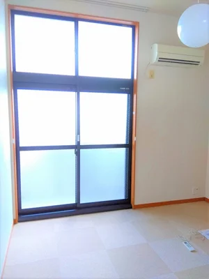 のマンスリーマンション・ウィークリーマンション「レオパレスオネスティⅢ 305(No.1026540)」メイン画像