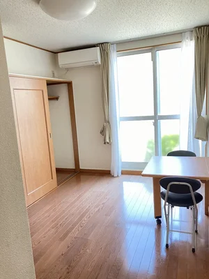 新潟市西区のマンスリーマンション・ウィークリーマンション「レオパレスルミエール 206(No.1026644)」メイン画像