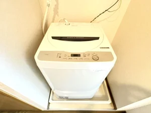 洗濯機は室内に設置しております♪入居後すぐにご利用が可能です(^^♪タオル1式分もご用意しております☆彡