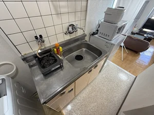 ホテルだと自炊ができないのがネックですが、岡山市ウィークリーマンションだと好きなものを調理できます♪岡山市エリアで快適な暮らしをしませんか?【手続き簡単3分・保証人不要・敷金、礼金初期費用仲介手数料0円・対面契約不要・電子契約可】