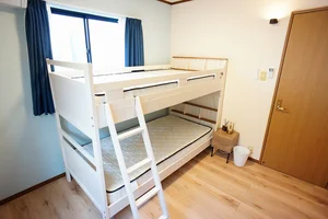 ベッドルーム３