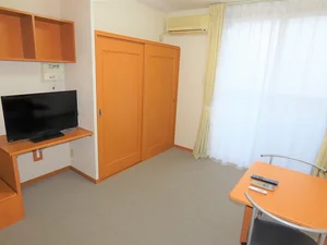 のマンスリーマンション・ウィークリーマンション「レオパレスらいちょう 208(No.1044377)」メイン画像