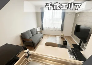 北海道の家具家電付きマンスリーマンション「🌸O【即日入居可】駐車場・Wi-Fi無料◎空港まですぐ！｜スマートステイ千歳🌸 201・１LDK(No.1050186)」メイン画像