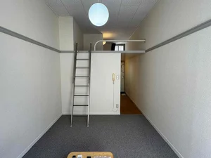 鯖江駅（福井県）のマンスリーマンション・ウィークリーマンション「レオパレスアーバンロフト東鯖江 102(No.1052438)」メイン画像