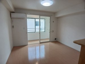 のマンスリーマンション・ウィークリーマンション「エムズ　プロムナード 203・洋室(No.1057900)」メイン画像