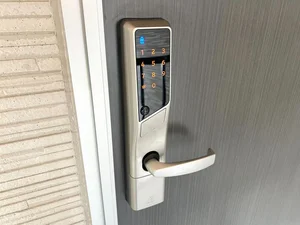 電子錠（暗証番号解除）