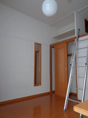 新潟県のマンスリーマンション・ウィークリーマンション「レオパレスフラワーヒルズ 107(No.1063139)」メイン画像