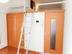 のマンスリーマンション・ウィークリーマンション「レオパレスバーゼル 101(No.1064888)」メイン画像