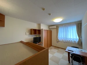 福島駅（福島県）のマンスリーマンション・ウィークリーマンション「レオパレスブレセイ 204(No.1080809)」メイン画像