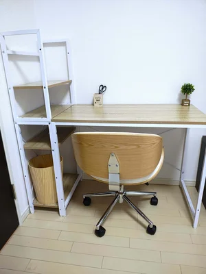 デスク・チェア完備♪