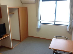 国母駅（山梨県）のマンスリーマンション・ウィークリーマンション「レオパレスヴァンクール国母 201(No.1083265)」メイン画像