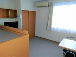 香川県のマンスリーマンション・ウィークリーマンション「レオパレスソウミ 207(No.1084945)」メイン画像