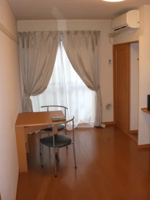 のマンスリーマンション・ウィークリーマンション「レオパレス大和町 102(No.1086122)」メイン画像