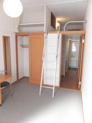 のマンスリーマンション・ウィークリーマンション「レオパレスファミリア 308(No.1091322)」メイン画像