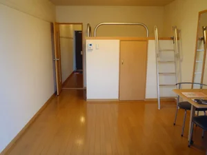 名古屋市のマンスリーマンション・ウィークリーマンション「レオパレスＮＹＯＩ　Ⅲ 102(No.1092146)」メイン画像