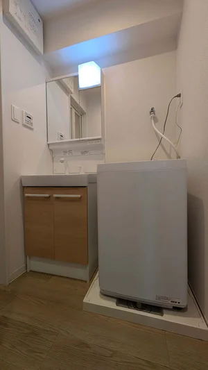 独立洗面台付き♪洗濯機も♪