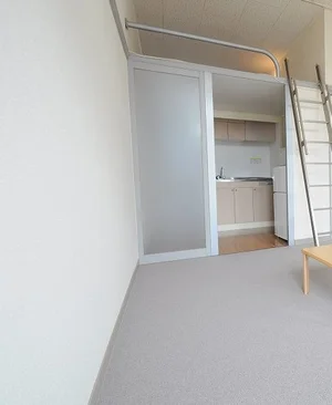 のマンスリーマンション・ウィークリーマンション「レオパレスほうれんそう２号館 203(No.1098553)」メイン画像