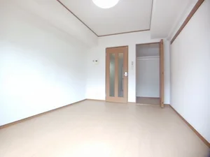 北九州市八幡東区のマンスリーマンション・ウィークリーマンション「ａｕｂｅ春の町 305・洋室(No.1105471)」メイン画像