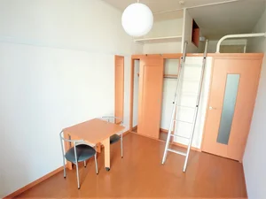 浦和大学周辺のマンスリーマンション・ウィークリーマンション「レオパレスＫＣ 103(No.1110757)」メイン画像