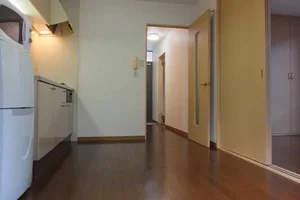 のマンスリーマンション・ウィークリーマンション「レオパレス四軒丁 102(No.1118652)」メイン画像