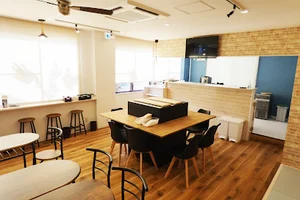 y.styleまで徒歩3分