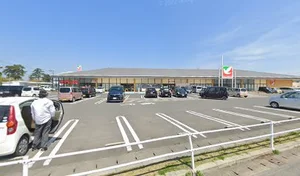 アピアヨークベニマル中浦店まで徒歩13分