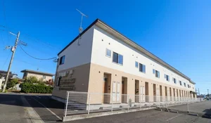 駐車場も利用可能な郊外へアクセスも可能!