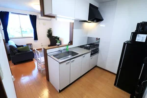 対面キッチンで 食事も自炊で健康的に長期滞在頂けます!