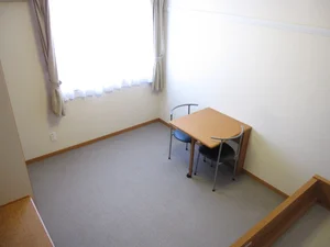 のマンスリーマンション・ウィークリーマンション「レオパレスりんごの郷 211(No.1120829)」メイン画像